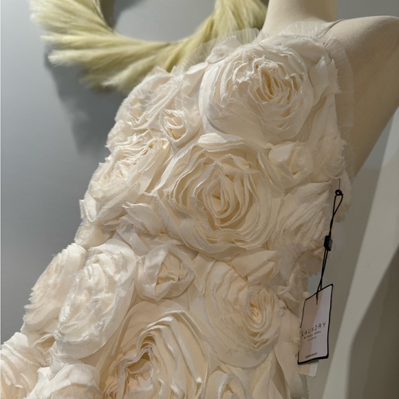 3D Cream Rose Marshmallow Dress/Laundry by Shelli Segal/size 8 - Picture 8 of 16
